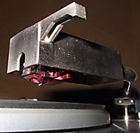 Denon DL110 dans un porte cellule de Goldring Lenco GL70